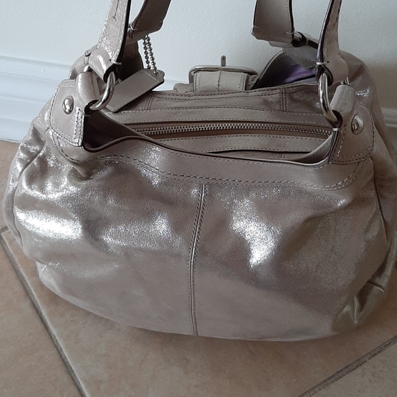 Coach purse - Picture 2 of 5